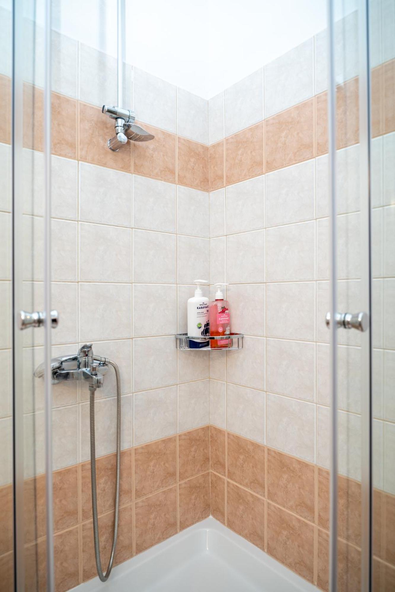 קאלאבאקה I & G Family Apartment מראה חיצוני תמונה